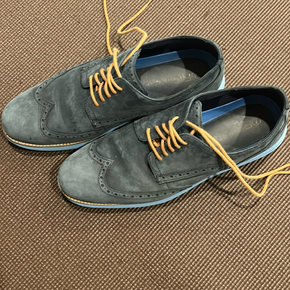 Cole Haan OriginalGrand wingtip navy suede size 10